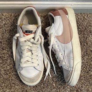 Nike Women’s Blazer sneakers